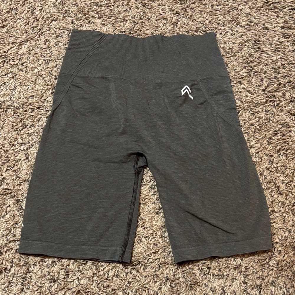 Oner Active - Effortless, size Small, Taupe BIKE shorts